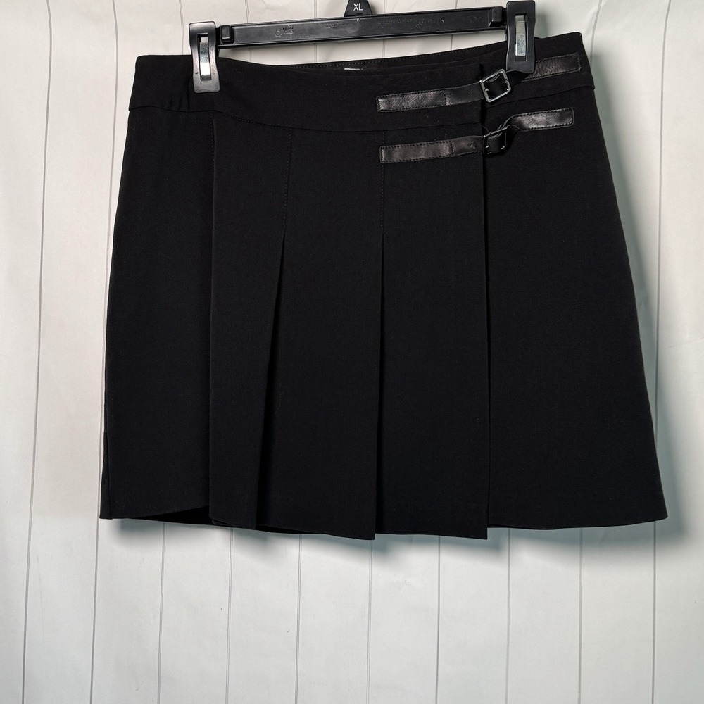 Tempo Paris Black Pleated Mini Skirt Buckle Strap Accents Grunge Goth Punk 10